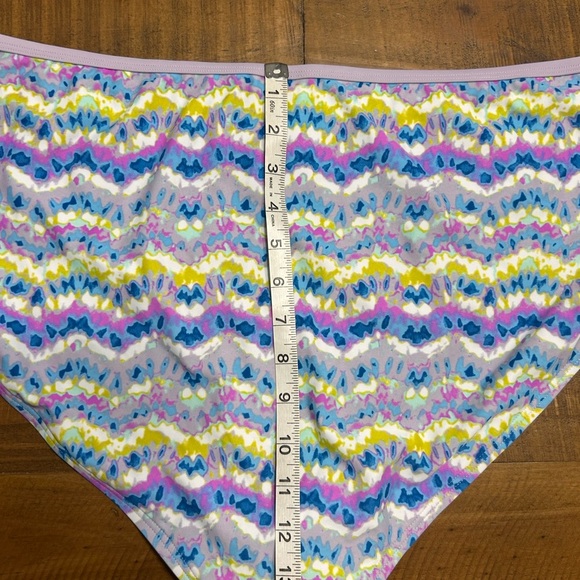 Time and Tru Wave Print Bikini Bottom - Picture 9 of 10